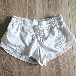 Lululemon Hotty Hot Shorts Size 8